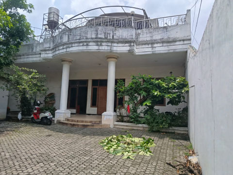 Dijual Rumah Jalan Petemon